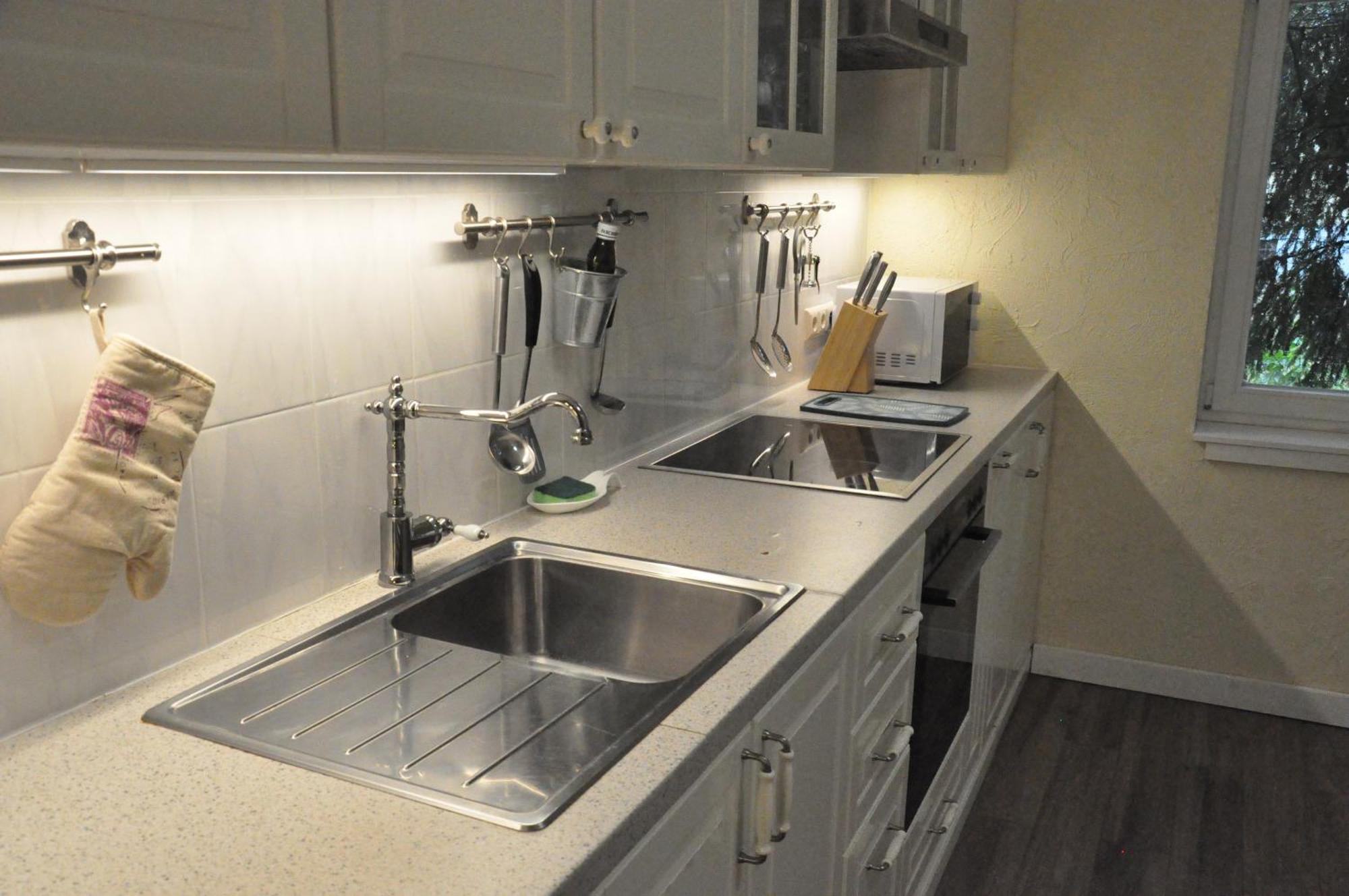 House Near To Schoenbrunn - Free Parking - 24-7 Check In - 8 Person Viena Exterior foto